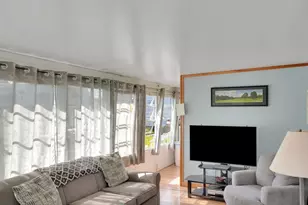 13 Jonathan Cir, South Hero, VT 05486 - Photo 6