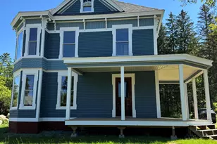 44 Prospect St, Lancaster, NH 03584 - Photo 2