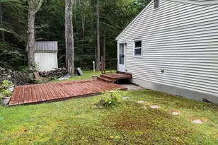 11 Hillside St, Hillsboro, NH 03244 - Photo 16