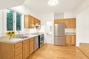 210 South St, Portsmouth, NH 03801 - Photo 8