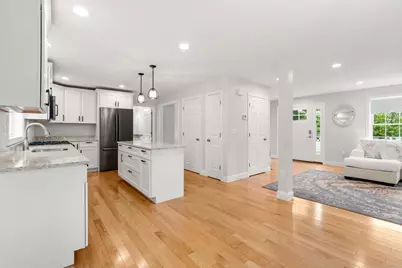 43 Hampton Road, Exeter, NH 03833 - Photo 2