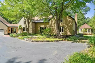 133 Sargent Rd, Holderness, NH 03245 - Photo 1