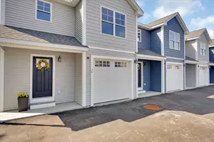 5 Dumaine Ave, Nashua, NH 03063 - Photo 2