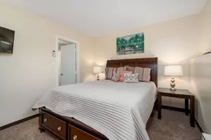 9 Treetop Cir, Laconia, NH 03246 - Photo 2