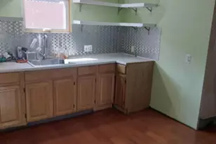 431 Goebel St, Berlin, NH 03570 - Photo 8