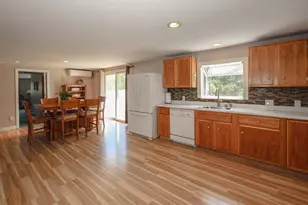 50 Dutton Rd, Pelham, NH 03076 - Photo 6