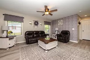 27 Murray Dr, Rochester, NH 03868 - Photo 4