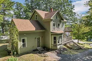 172 Center St, Wolfeboro, NH 03894 - Photo 2