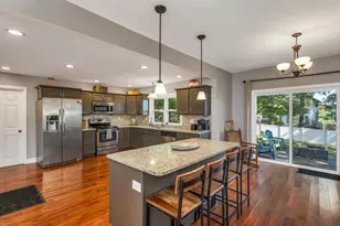 172 Center St, Wolfeboro, NH 03894 - Photo 4