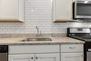 75 Deerwood Dr, Nashua, NH 03063 - Photo 4