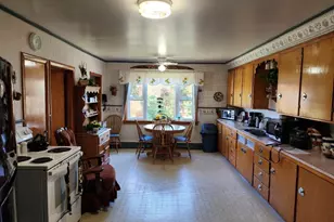 342 1st Ave, Berlin, NH 03570 - Photo 6