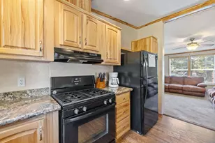 4 Cherry St, Belmont, NH 03220 - Photo 8