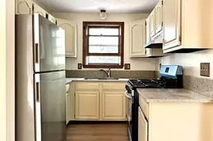 12 Wolfe Den Dr, New Hampton, NH 03256 - Photo 4