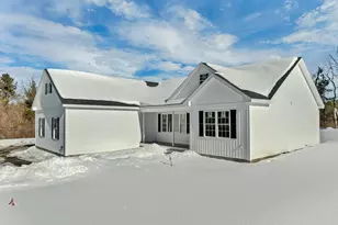 90 High Range Rd, Londonderry, NH 03053 - Photo 2