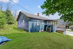 166 Glen Ave, Berlin, NH 03570 - Photo 4