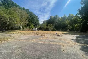 221 New Durham Rd, Alton, NH 03809 - Photo 12