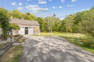 585 Province Rd, Gilmanton, NH 03237 - Photo 4