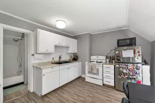 25 West St, Lebanon, NH 03766 - Photo 6