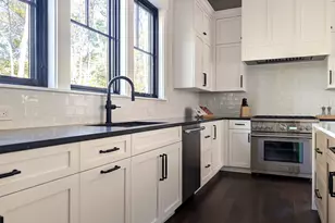 254 S Peak Rd, Lincoln, NH 03251 - Photo 10