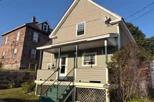 266 Madison Ave, Berlin, NH 03570 - Photo 2