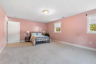 2 Renaissance Cir, Salem, NH 03079 - Photo 32