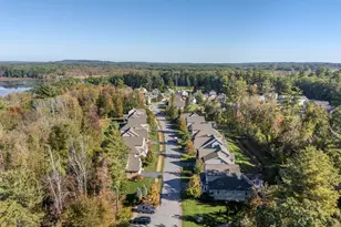 2 Renaissance Cir, Salem, NH 03079 - Photo 50