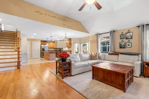 2 Renaissance Cir, Salem, NH 03079 - Photo 12