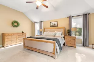 2 Renaissance Cir, Salem, NH 03079 - Photo 20