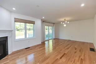 163 Woodview Way, Manchester, NH 03102 - Photo 18