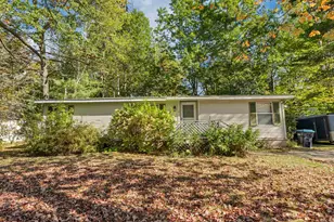 13 Silkwood Ave, Belmont, NH 03220 - Photo 2