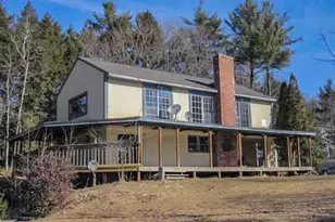 16 Bobalink Cir, Hancock, NH 03449 - Photo 2