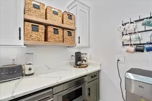 47 E Union St, Goffstown, NH 03045 - Photo 18