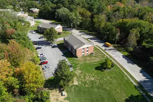 1 Brookside Dr, Exeter, NH 03833 - Photo 4