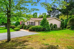 28 Great Brook Dr, Belmont, NH 03220 - Photo 4