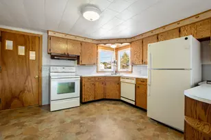 16 Park St, Stewartstown, NH 03597 - Photo 18