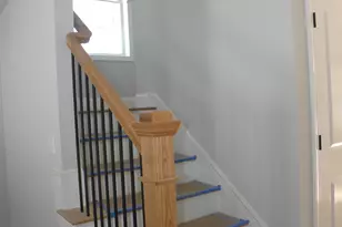 302 Karatzas Avenue, Manchester, NH 03104 - Photo 10