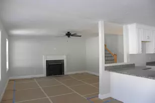 302 Karatzas Avenue, Manchester, NH 03104 - Photo 6