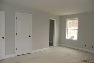 302 Karatzas Avenue, Manchester, NH 03104 - Photo 10