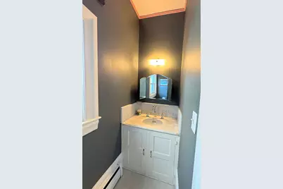 887 Chestnut Street, Manchester, NH 03104 - Photo 28