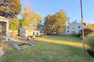 887 Chestnut St, Manchester, NH 03104 - Photo 4