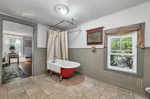 108 Center St, Wolfeboro, NH 03894 - Photo 32