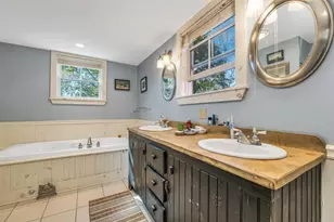 108 Center St, Wolfeboro, NH 03894 - Photo 34
