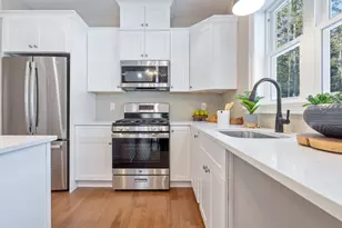 2A Renee Dr, Amherst, NH 03031 - Photo 10