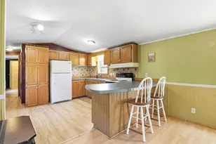 10 Lane Dr, Allenstown, NH 03275 - Photo 6