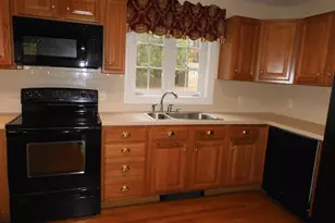 27 Martins Ferry Rd, Hooksett, NH 03106 - Photo 10