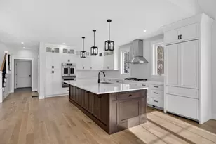 258 N Amherst Rd, Bedford, NH 03110 - Photo 14