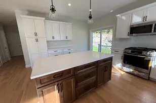 2 Kinsman Ln, Windham, NH 03087 - Photo 4