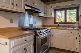 38 River St, Newport, NH 03773 - Photo 32