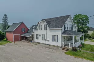 134 Cottage St, Littleton, NH 03561 - Photo 2