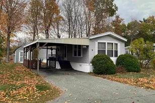 9 Paradise St, Gorham, NH 03581 - Photo 4